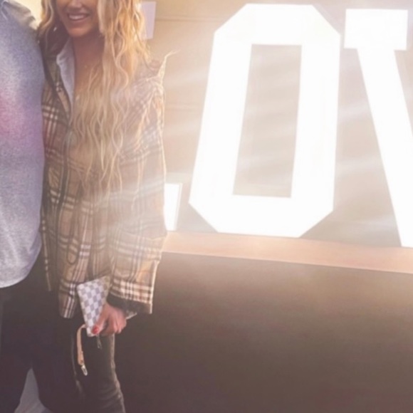 NWOT authentic Burberry jacket . Worn one time. - Picture 8 of 14